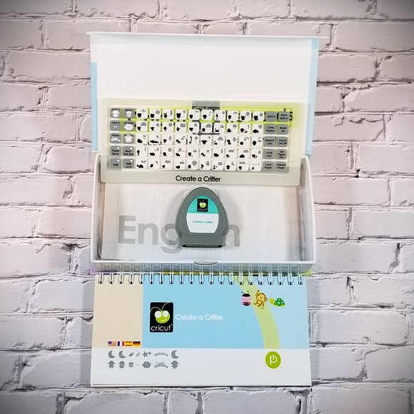 Cricut - Create a Critter - Provo Craft 2010 - Picture 4 of 5